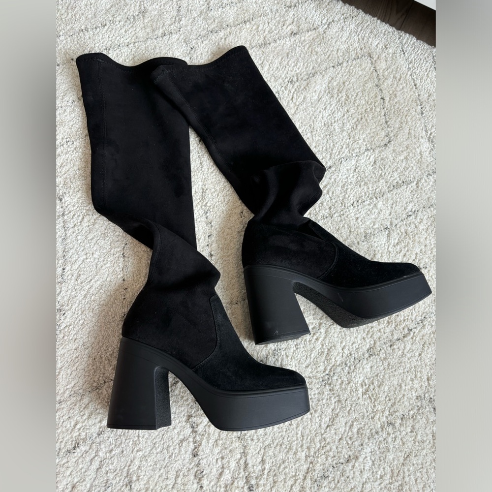 Lintervalle Black Platform Above the Knee Women's Boots